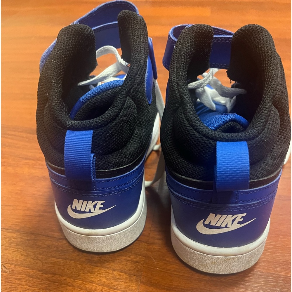 Boys 6.5 Y Court Borough Mid 2 shoes